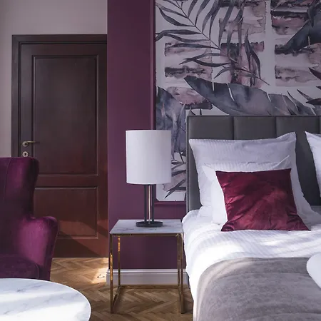 Mr 3 Aparthotel