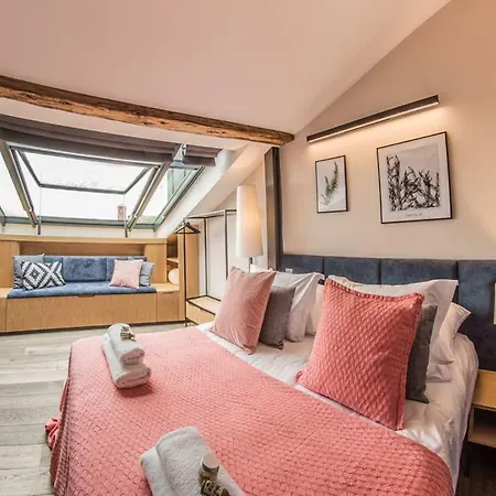 Stradom 15 Aparthotel 4*