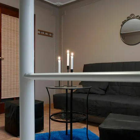 4 Couples & 4 Friends Bed & Breakfast Krakov