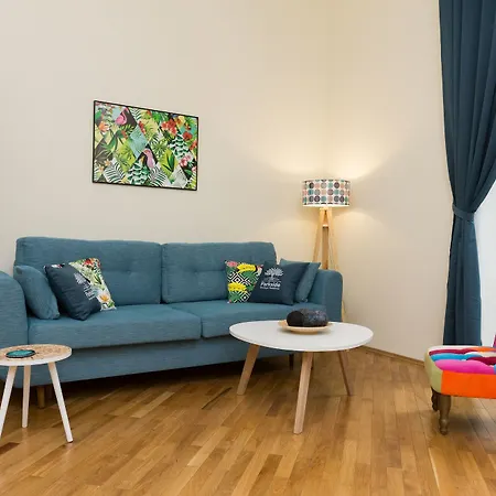 1898 Parkside Boutique Aparthotel 2*