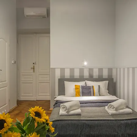 Apartment Old Town Bis