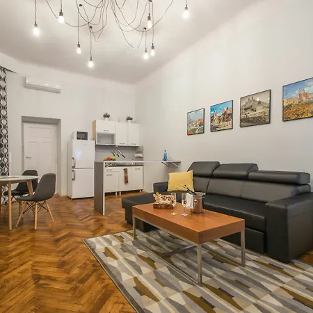 Old Town Bis Apartment
