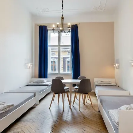 Hostel Dizzy Daisy Krakov