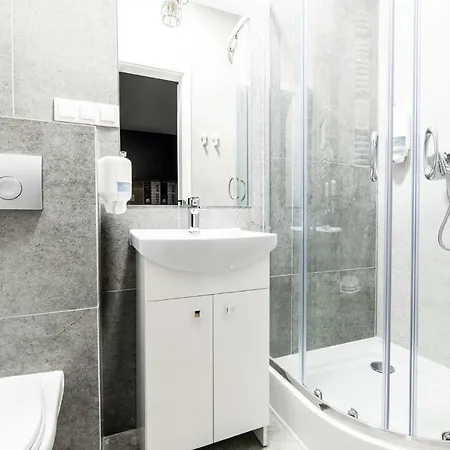 Hotel apartamentowy Lubomirskiego 23