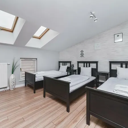 Deluxe Brzozowa By Renters Cracovia
