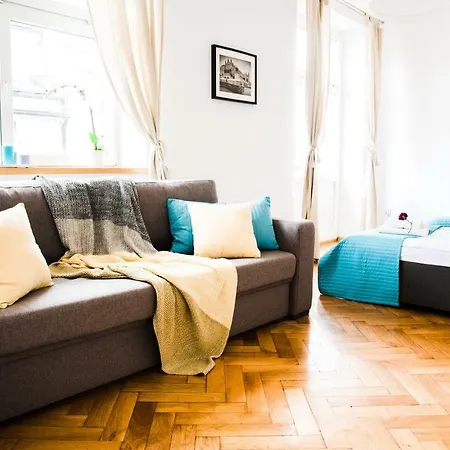 3d Royal Castle Apartment *