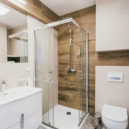 Eight Lux View In Old Town And Free Parking Krakau