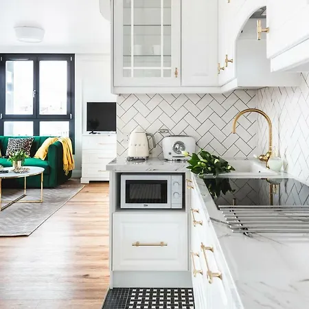 Golden Place 2 Apartment *