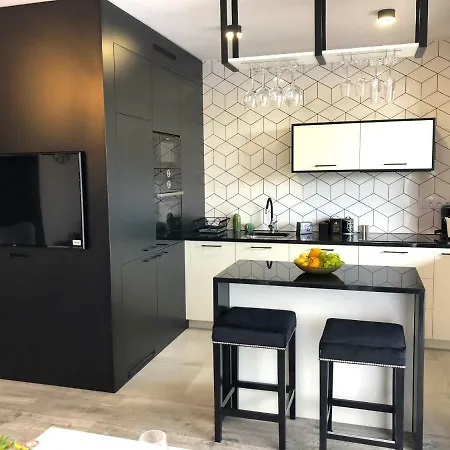 Glamour With Big, Private Terrace Apartment *