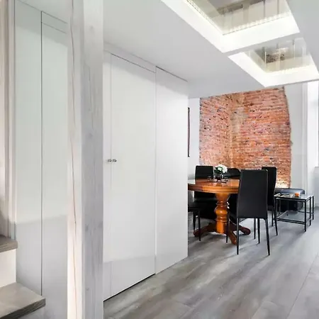 Apartment Zwierzyniecka Old Town By Otium
