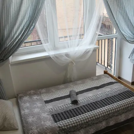 Lorf Hostel&apartments Albergue