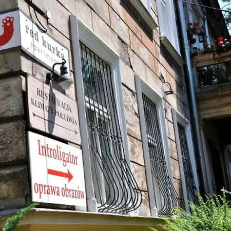 Red Kurka Apartment