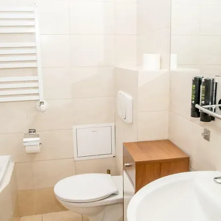 Apartment Red Kurka Krakow