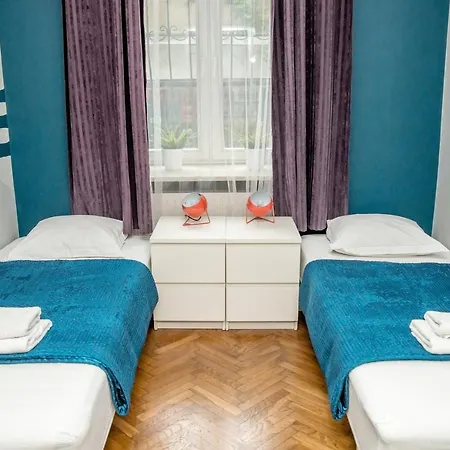 Red Kurka Apartment