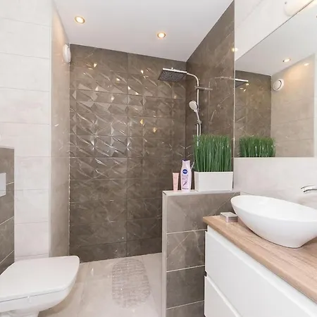 Cosy Studio With Private Garage P4you Pl Krakow