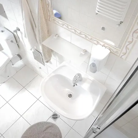 Heynow Rooms, And In Center Hostel Krakov