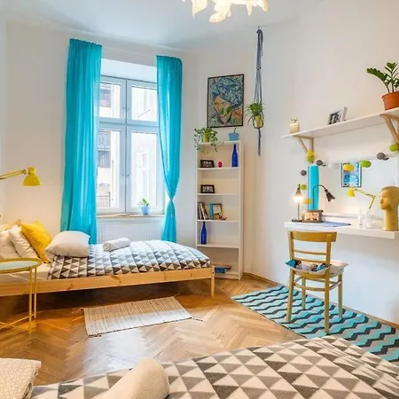 Blue Peace-apartment With Free Parking In Center For 1-6 People Apartamento