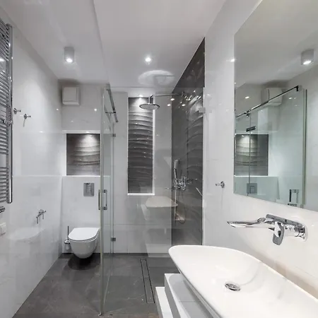 Rakowicka 14 Deluxe Old Town Wawelofts Apartment Krakow