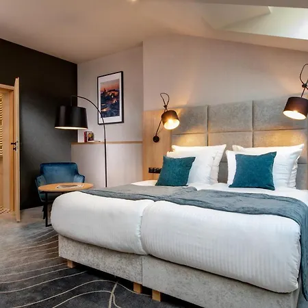 M29 Hotel