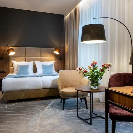 M29 Hotel