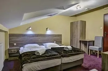 Appartement Old Town Luxe Retreat - King Bed - Steps To Main Square