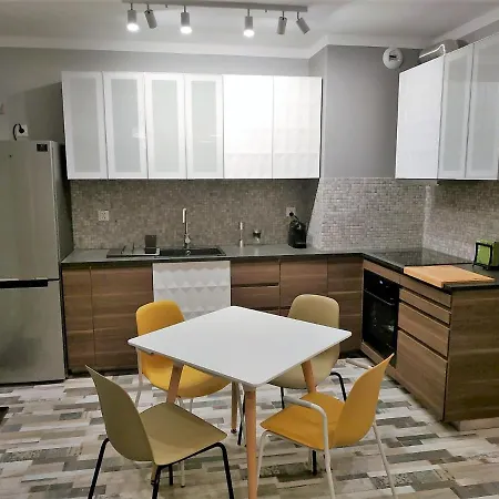 Designomania - Grzegórzecka 69 D *