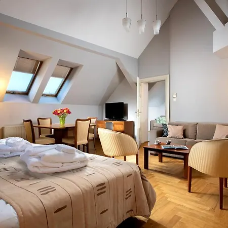 Red Brick 3*